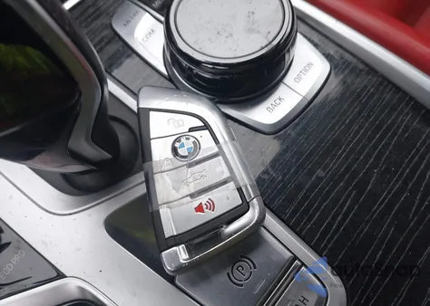 2022 BMW 750 I xDrive z USA, uszkodzony, nr VIN WBA7U2C05NCJ06571